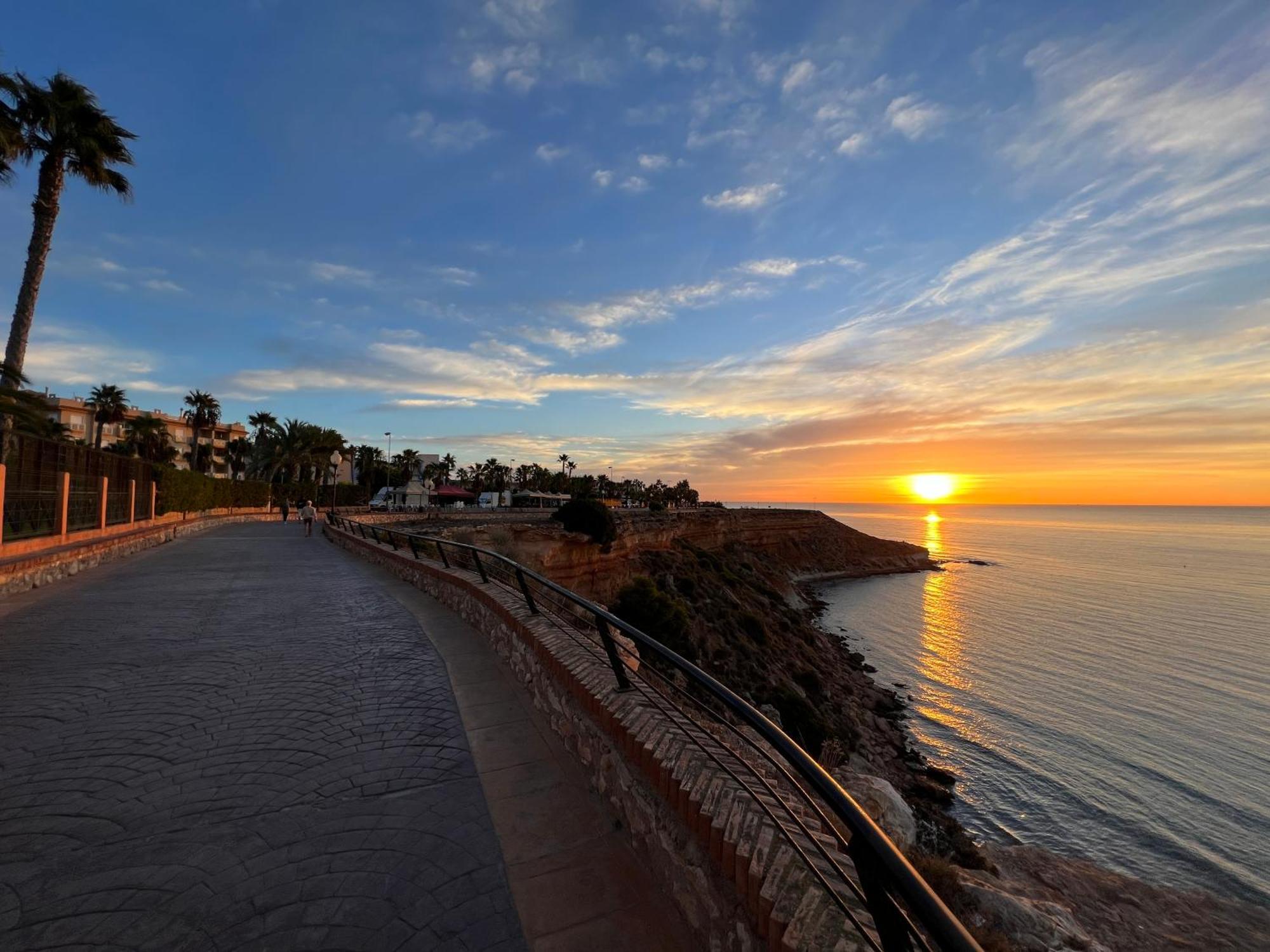 La Calma - One Bedroom Apartment By The Pool In Playa Flamenca أوريويلا المظهر الخارجي الصورة